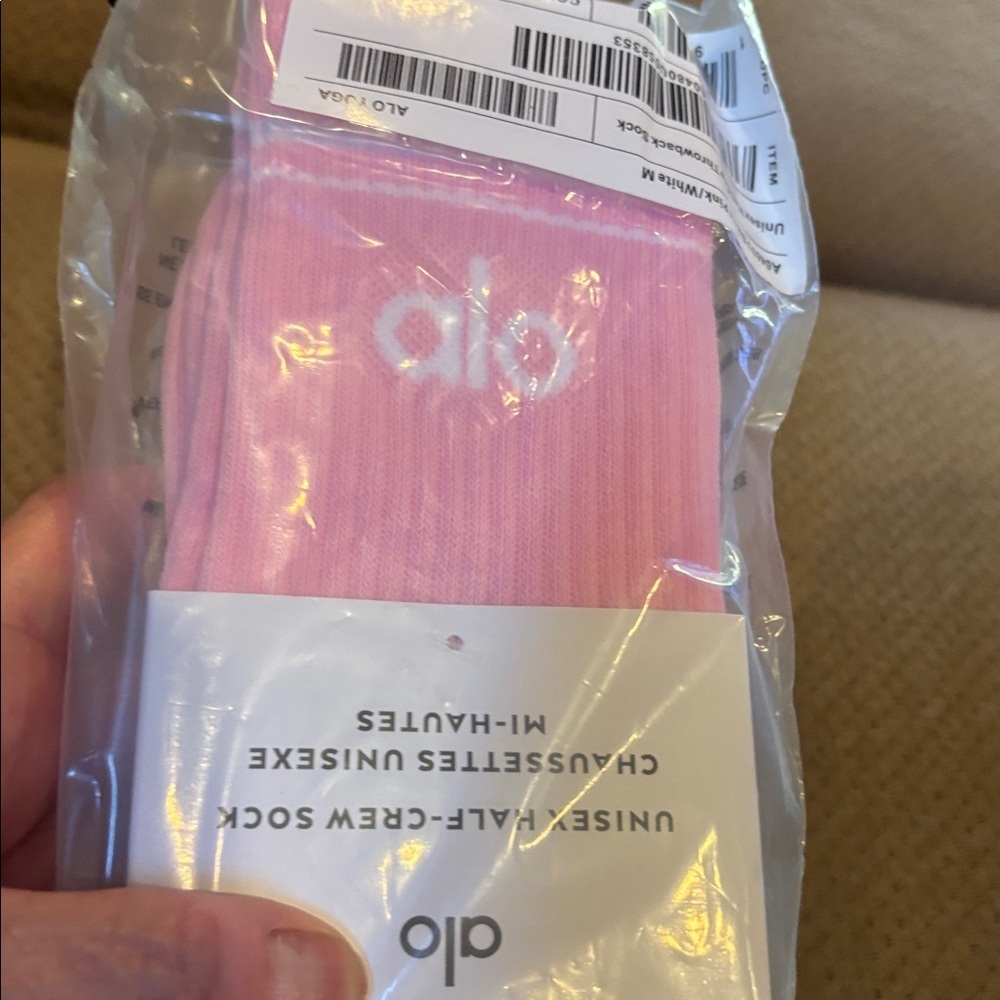 Alo Yoga Throwback Barre Socks Pink Ribbed Athletic Crew Socks Sweet Pink/White - Picture 4 of 4